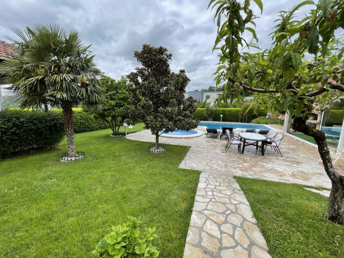Sunny Apartment With Swimming Pool Stolac Dış mekan fotoğraf
