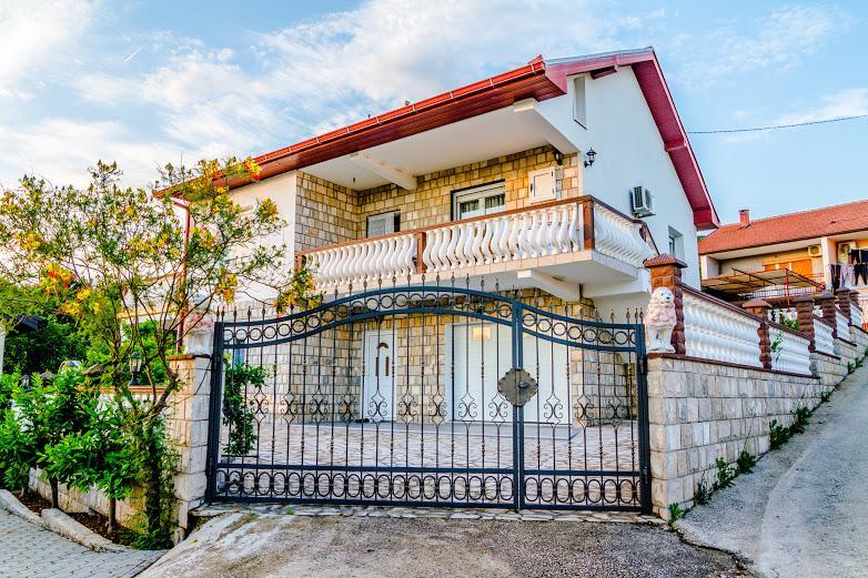 Sunny Apartment With Swimming Pool Stolac Dış mekan fotoğraf